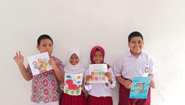 Kegiatan Mewarnai SLB Adinda Humaira
